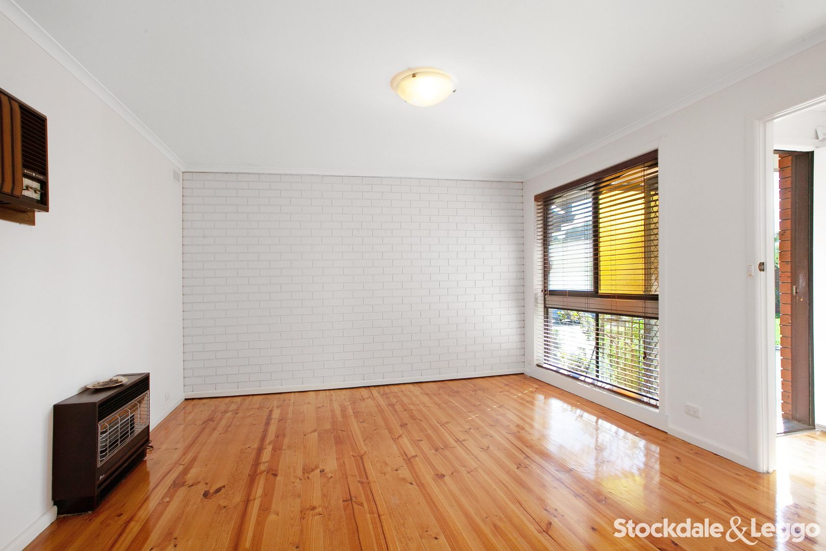 4/12 Sharpe Street, Reservoir VIC 3073, Image 1