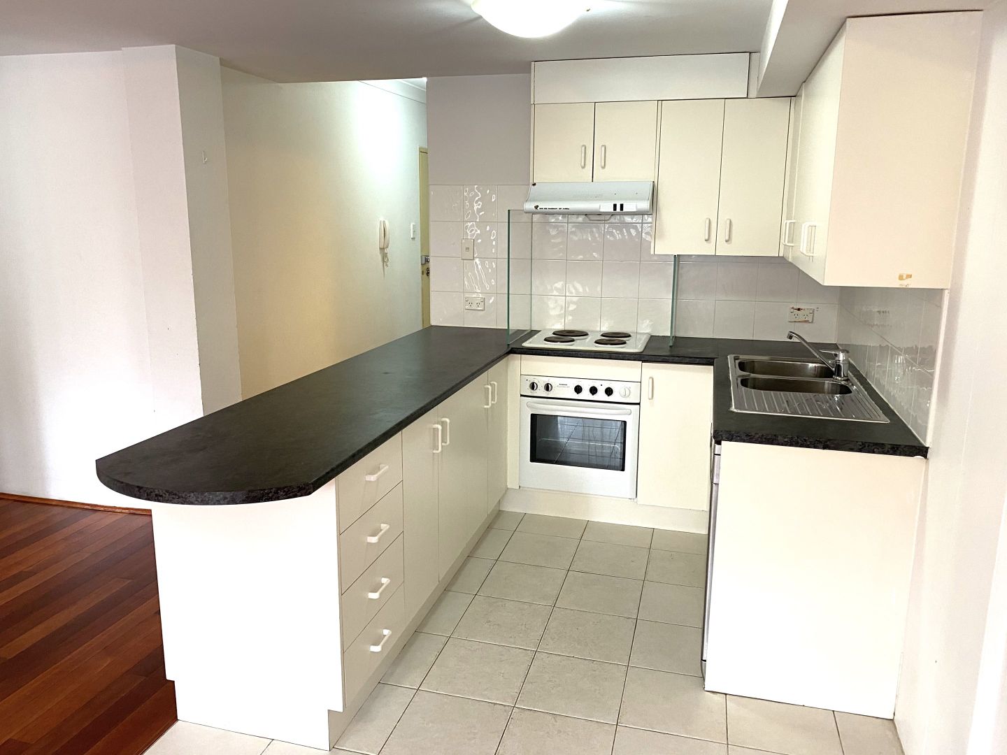 Property Report For 37 2 4 Central Road Miranda Nsw 2228