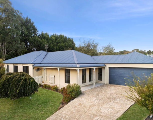 3 Glenice Court, Woodend VIC 3442