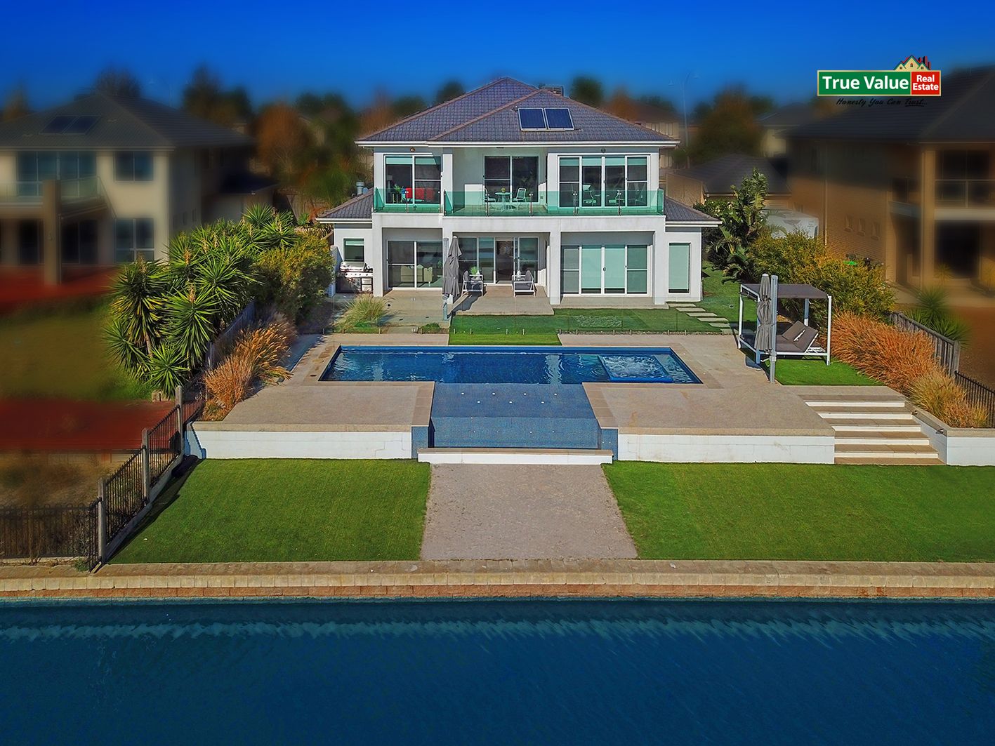 121 Sanctuary Lakes South Boulevard, Point Cook Property History