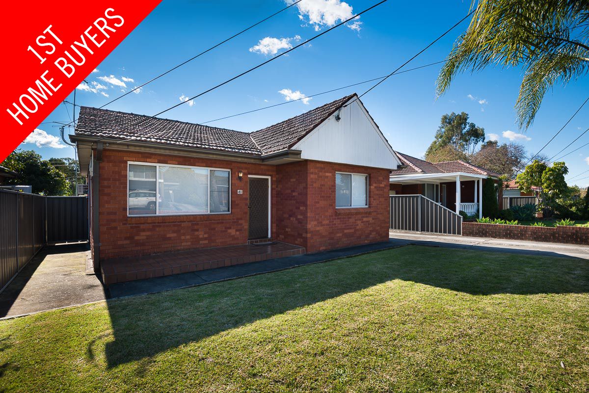 41 Montrose Avenue, Fairfield East NSW 2165, Image 0