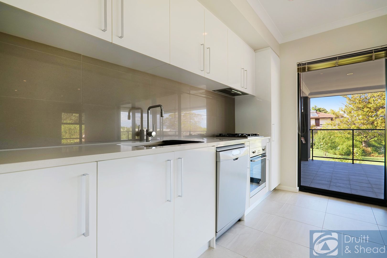 4/41 Balcombe Way, Westminster WA 6061, Image 2