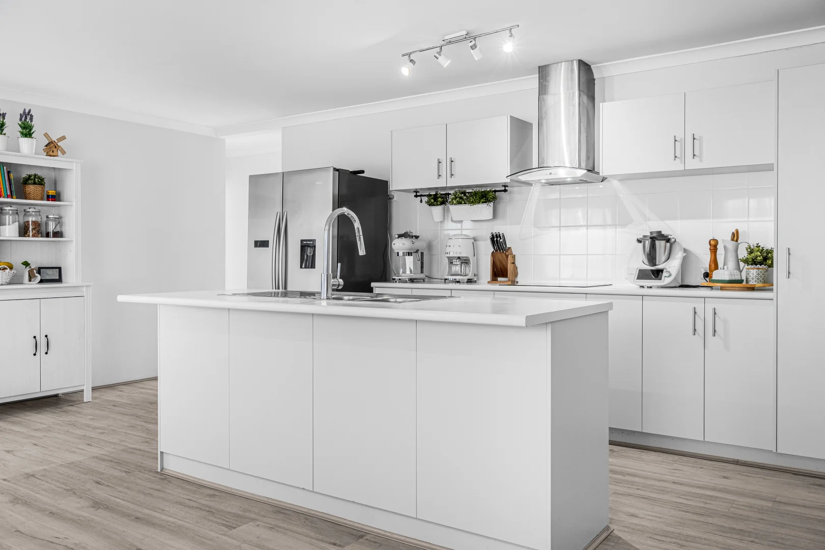 4 Cadogan Outlook, Ellenbrook WA — StMate