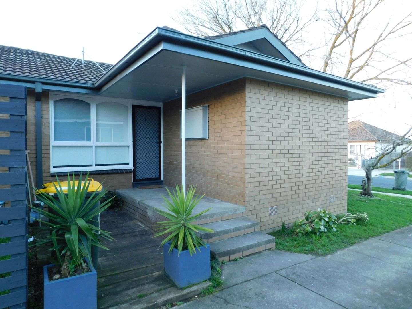 2 bedrooms Apartment / Unit / Flat in 1/31 Grammar Street WENDOUREE VIC, 3355
