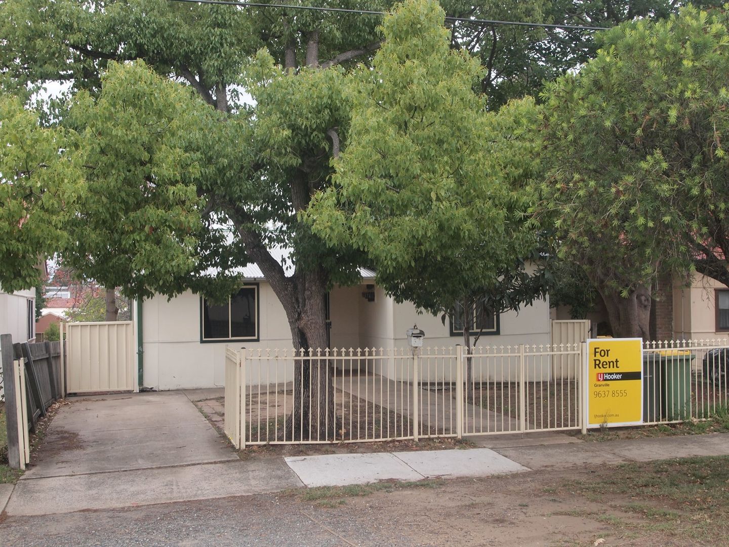 26 Linthorne Street, Guildford NSW 2161, Image 2
