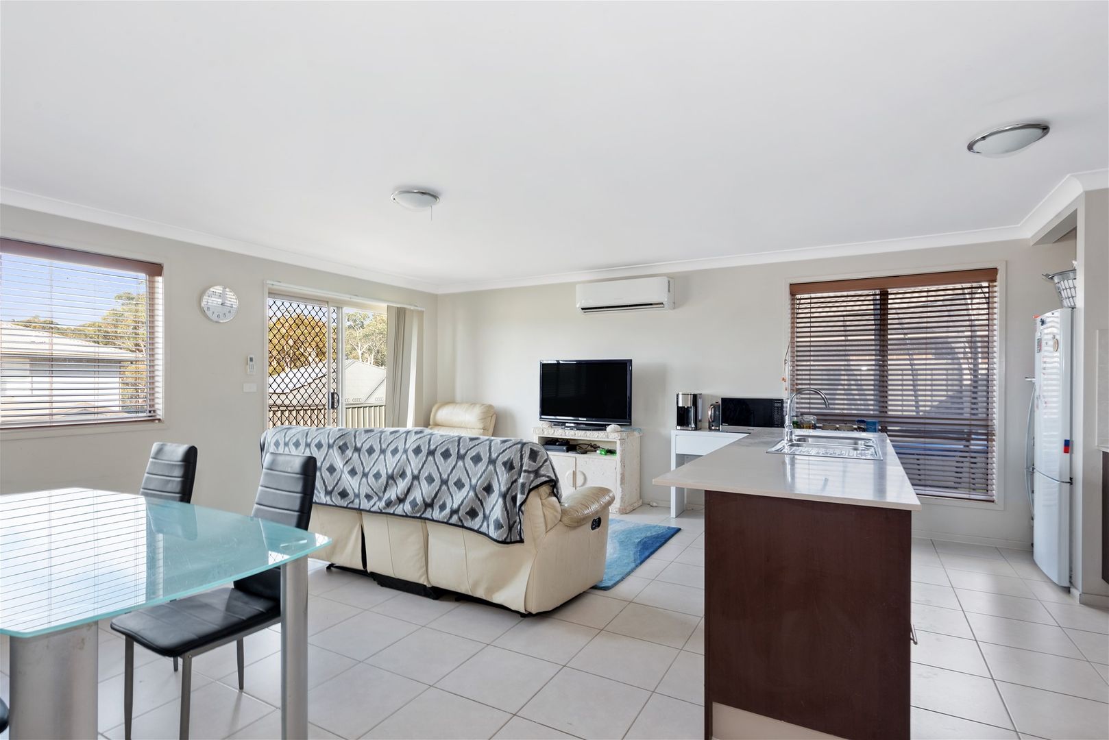 10 & 10A Drew Street, Bonnells Bay NSW 2264, Image 2