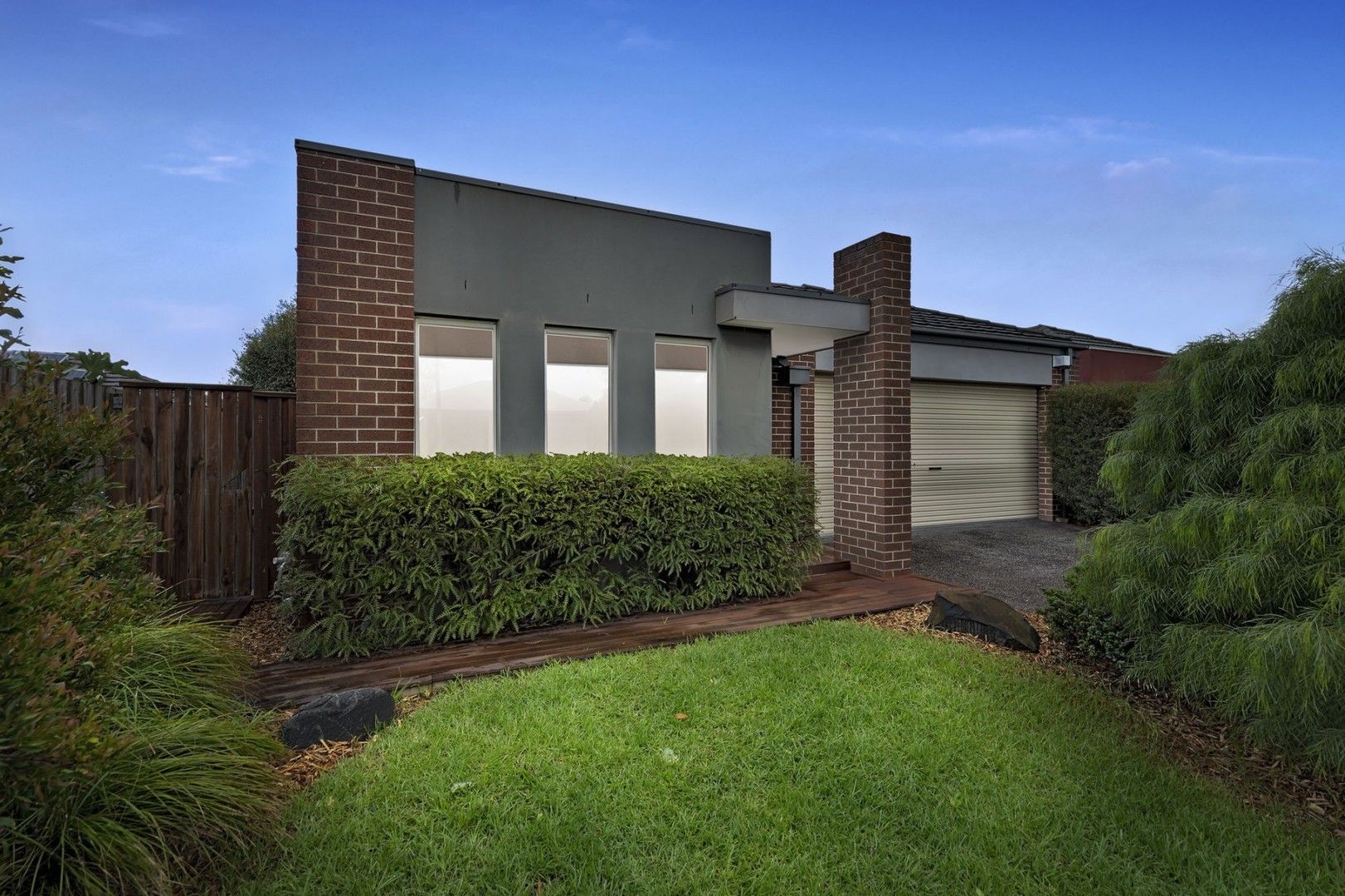 4 bedrooms House in 17 Rockfield Street EPPING VIC, 3076