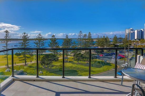2 bedrooms Apartment / Unit / Flat in 601 372 Marine Parade LABRADOR QLD, 4215