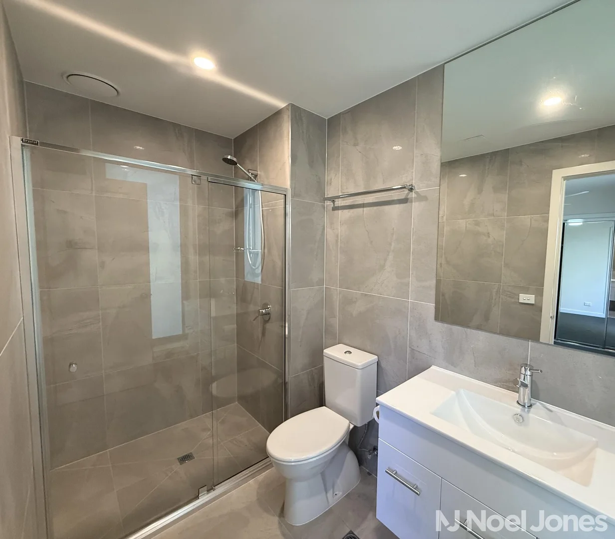 Additional image 12 of 4/122 Mitcham Road, Donvale VIC 3111