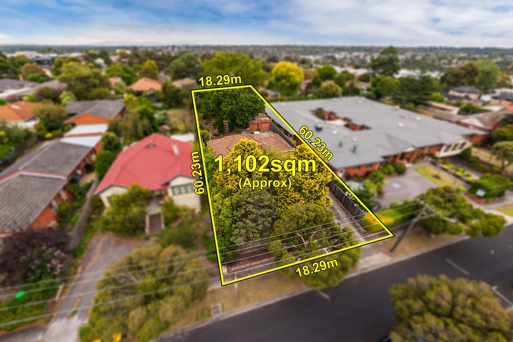 18 Edwards Street, BURWOOD VIC 3125, Image 0