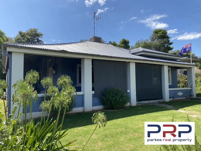 4 bedrooms House in 35 Albert Street PARKES NSW, 2870