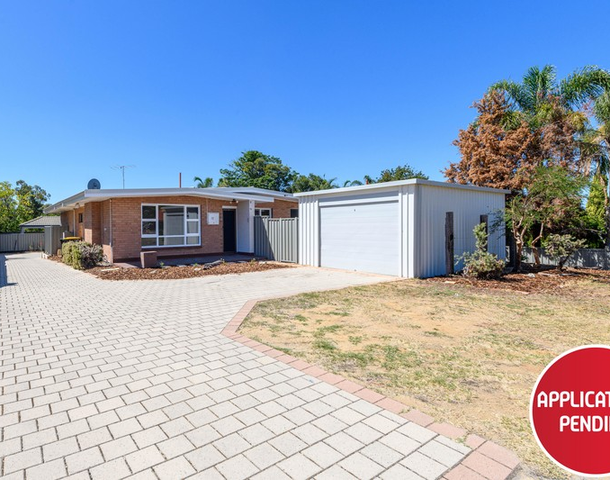 12 Chapman Road, Calista WA 6167