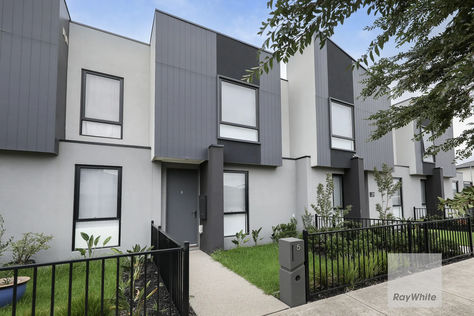 Additional image 2 of 5 Sesame St, Mickleham VIC 3064