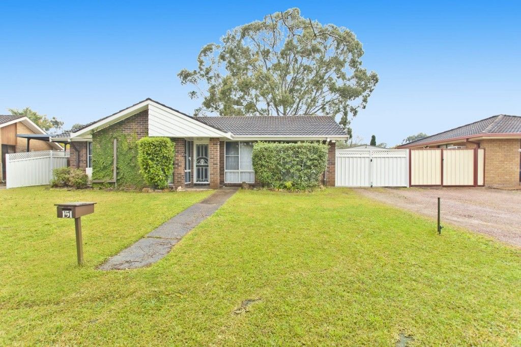 151 Mount Hall Road, Raymond Terrace Property History & Address