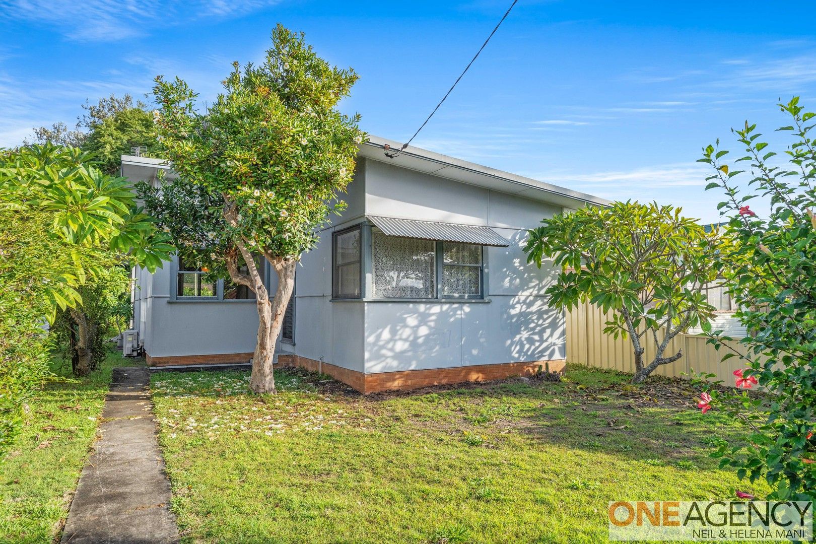 2 bedrooms House in 66 McMasters Road WOY WOY NSW, 2256