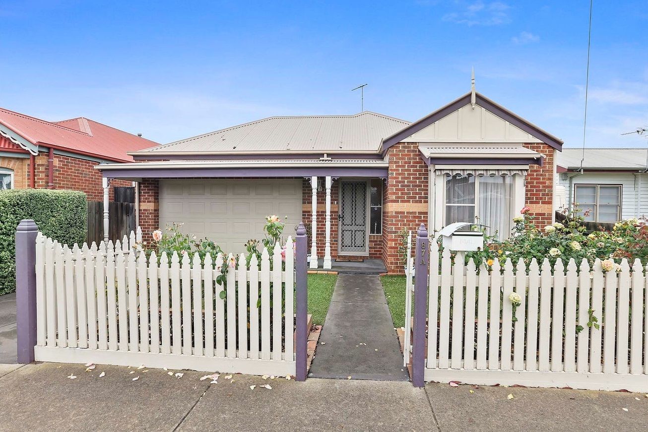 3 bedrooms Townhouse in 87A McCurdy Road NEWTOWN VIC, 3220
