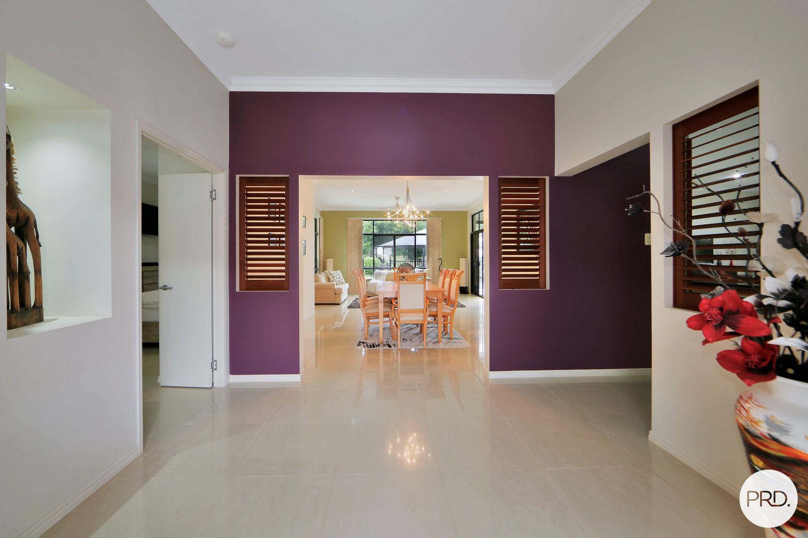 4 Raewood Close, Coral Cove QLD 4670, Image 2