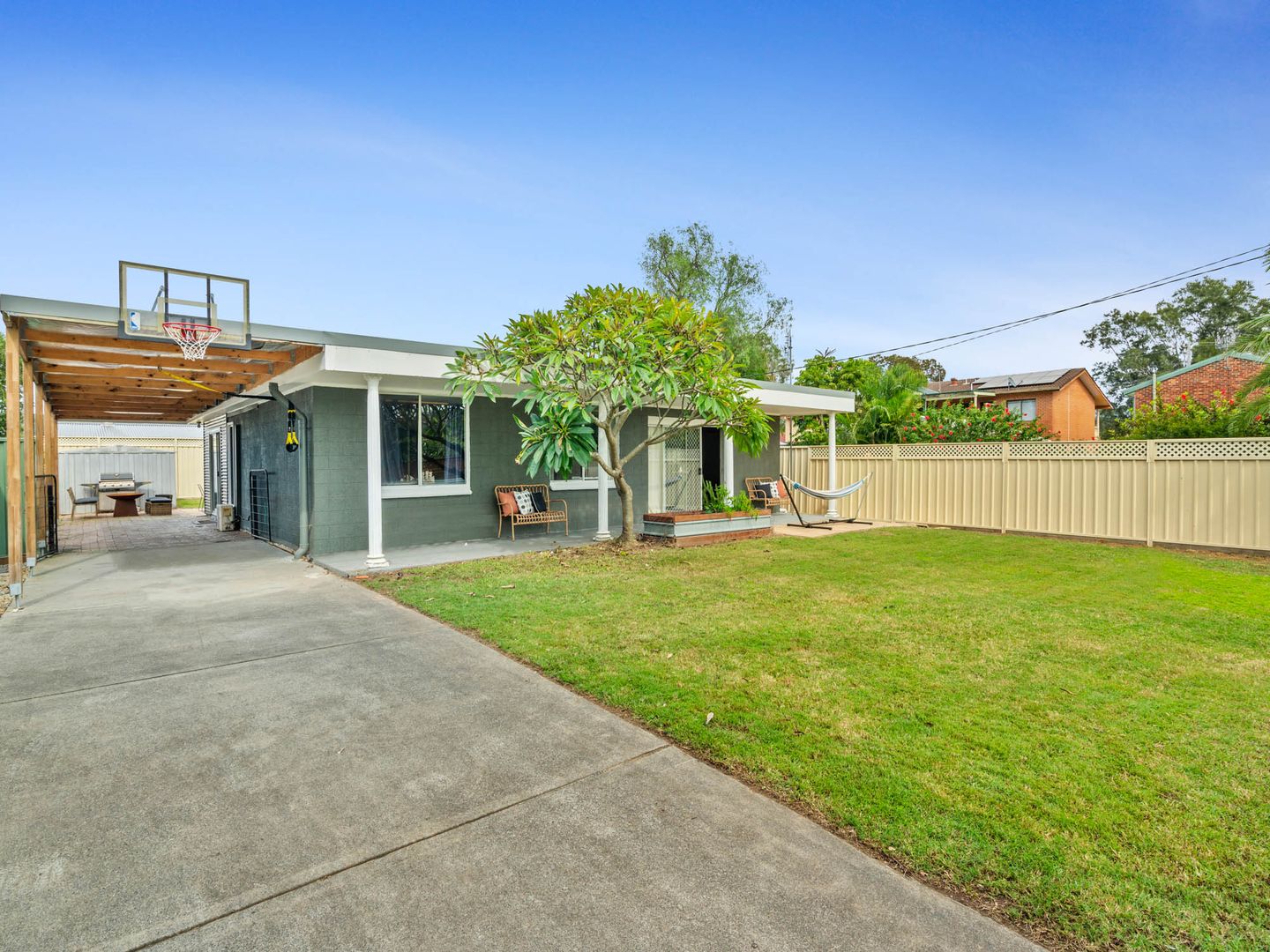 37 Emora Avenue, Davistown NSW 2251, Image 1