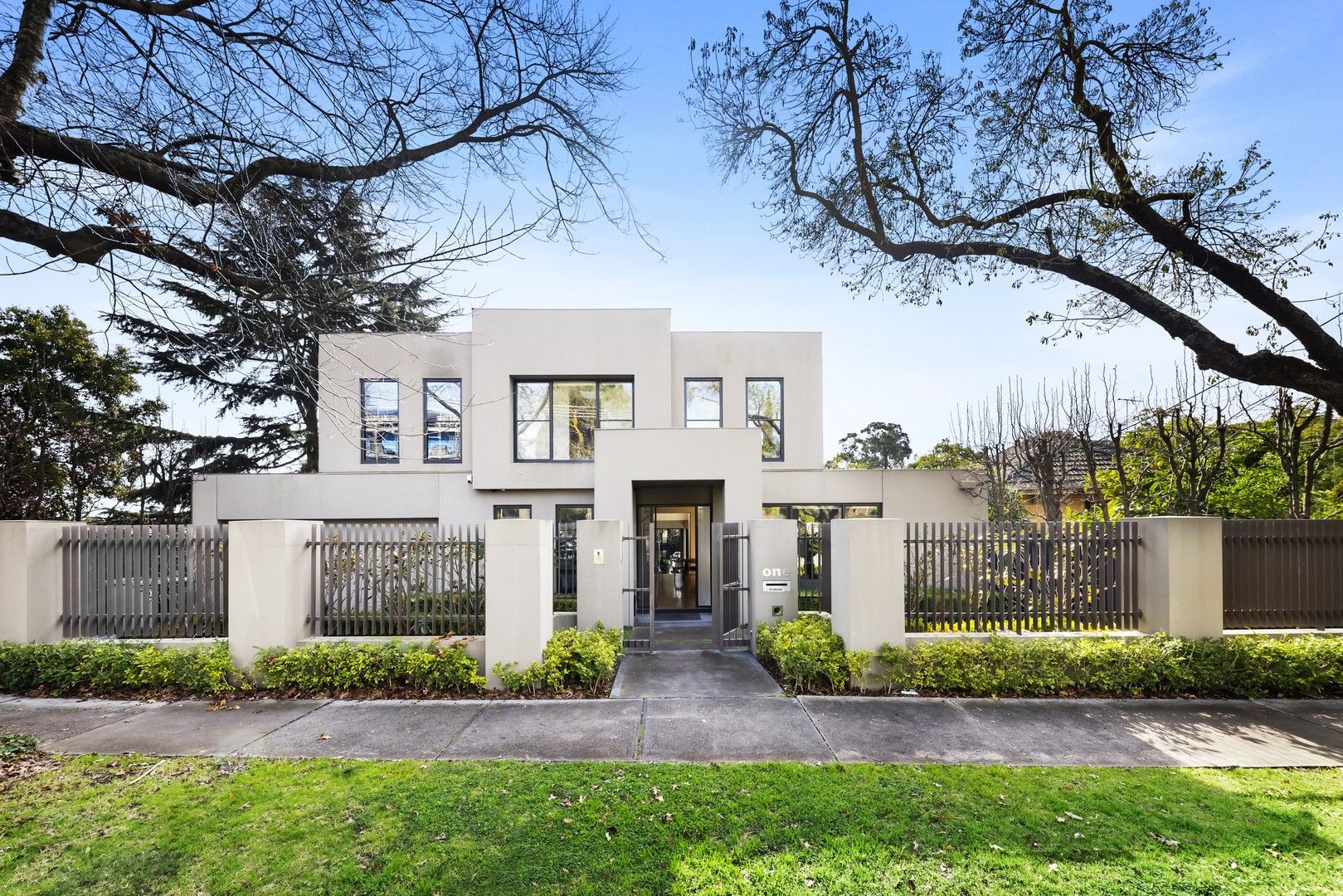 5 bedrooms House in 1 Riverview Road BALWYN NORTH VIC, 3104