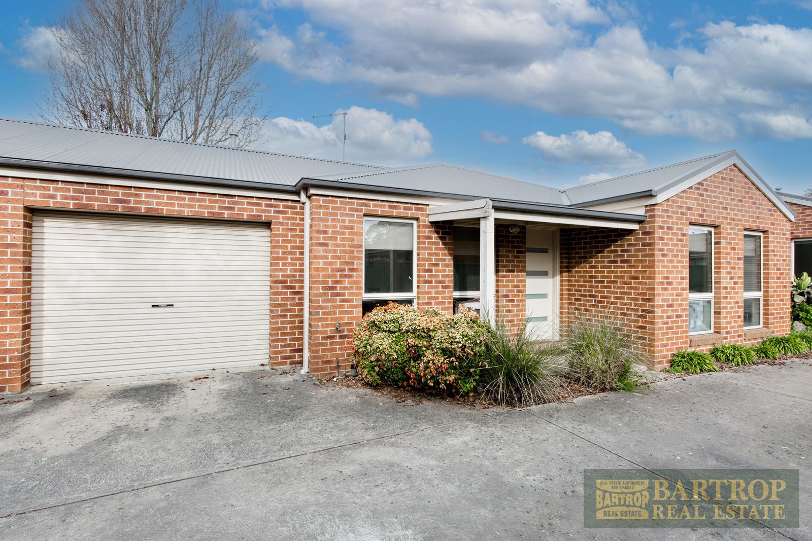 2 bedrooms Apartment / Unit / Flat in 2/509 Bell Street REDAN VIC, 3350