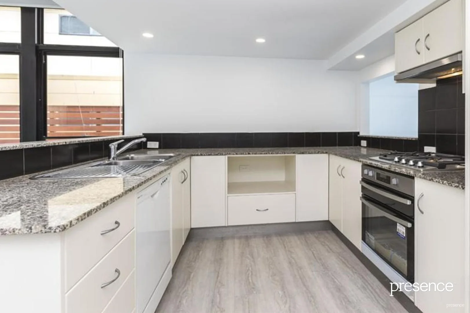 Additional image 6 of 13 Shortland Esplanade, Newcastle East NSW 2300