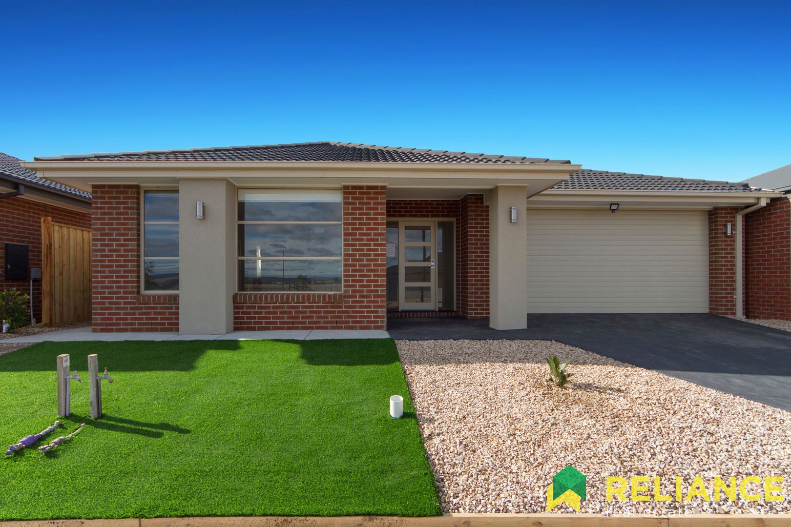 4 bedrooms House in 11 Prominent Road DIGGERS REST VIC, 3427