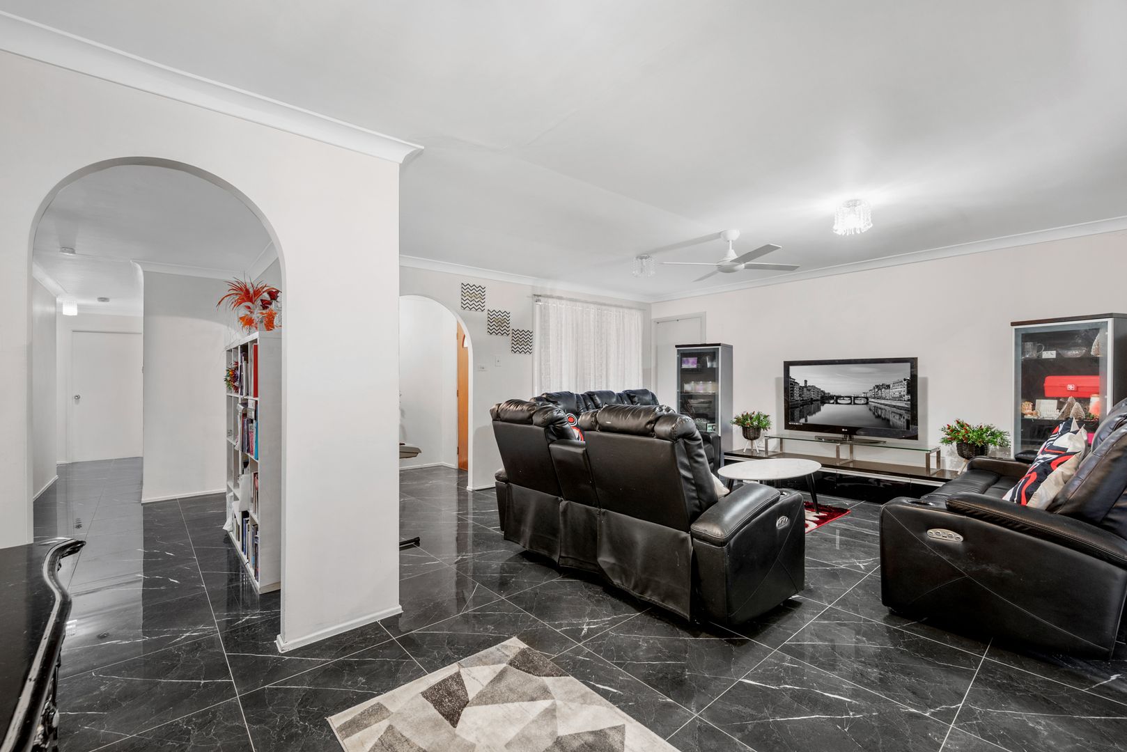 3 Juliet Close, Rosemeadow NSW 2560, Image 2