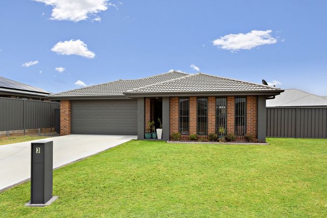 Picture of 3 Grenache Crescent, CLIFTLEIGH NSW 2321