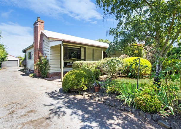 396 Blacks Road, Glenormiston South VIC 3265