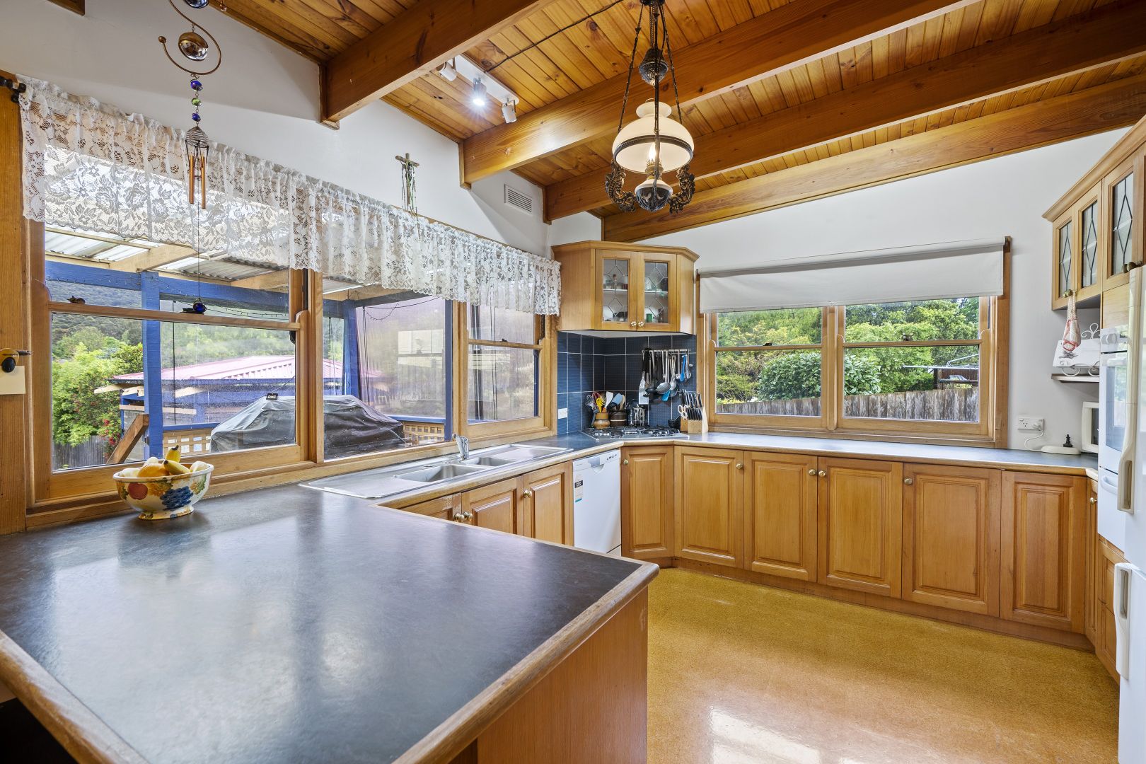 17 Albert Street, Upper Ferntree Gully VIC 3156 House For Rent 590