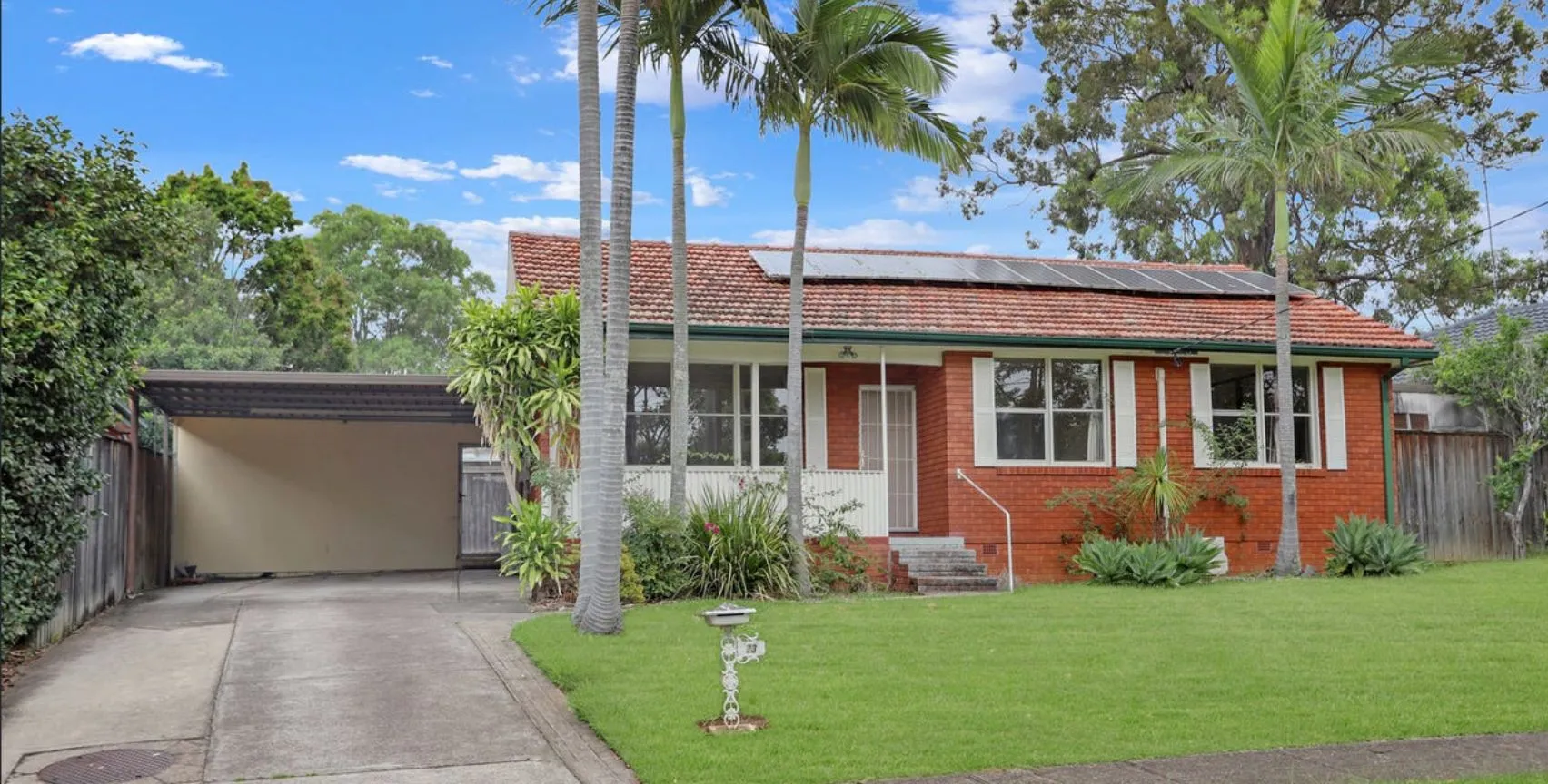 Spacious North-Facing Family Home with Expansive Yards, Toongabbie