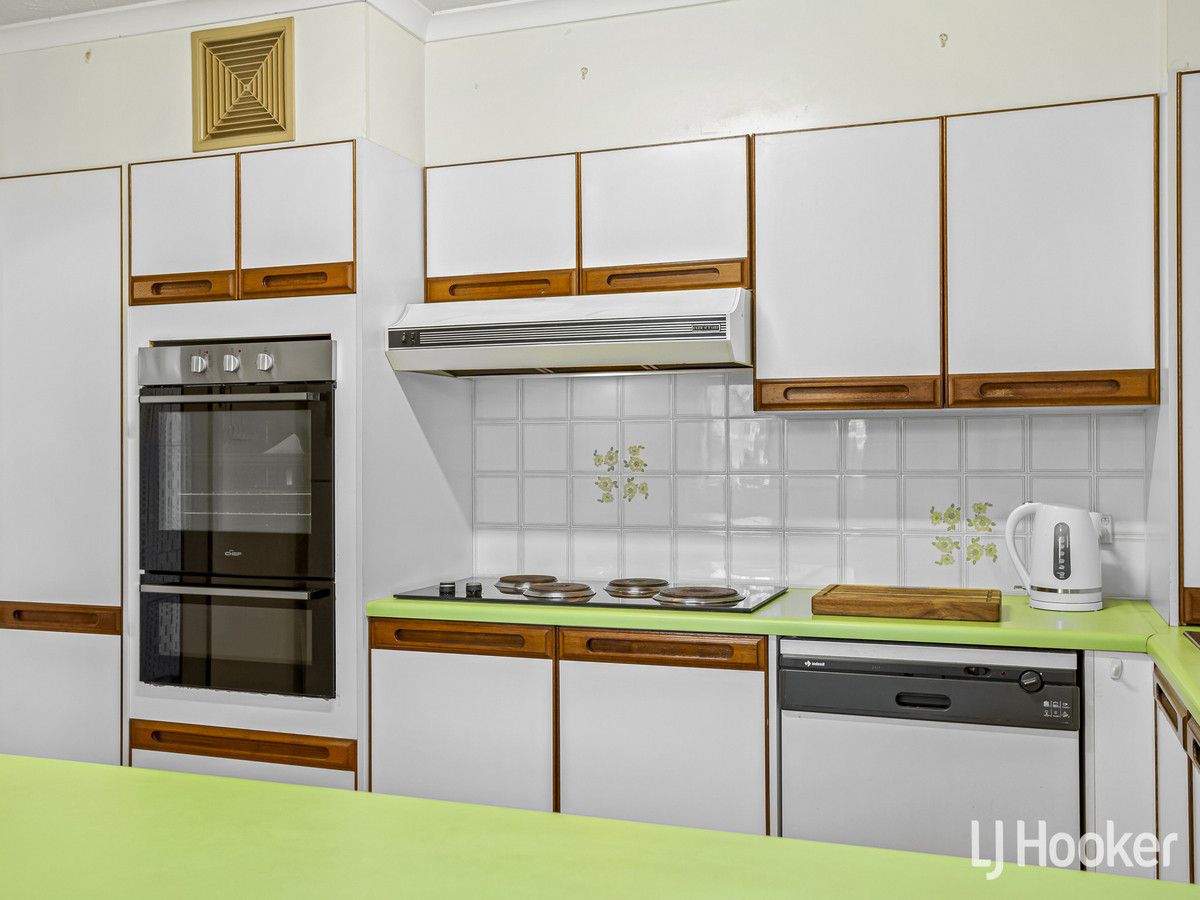 2/2a View Street, Woody Point QLD 4019, Image 2