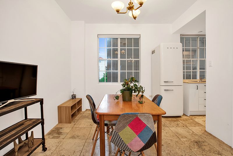 1 bedrooms Apartment / Unit / Flat in 8/2-4 Greenknowe Avenue POTTS POINT NSW, 2011