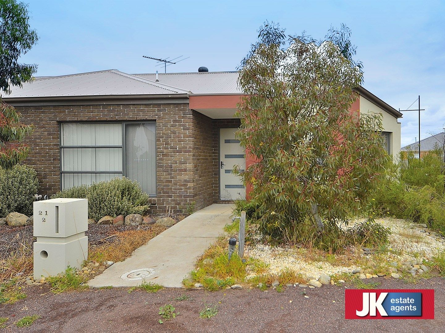 2/21 Larson Avenue, Tarneit VIC 3029, Image 0