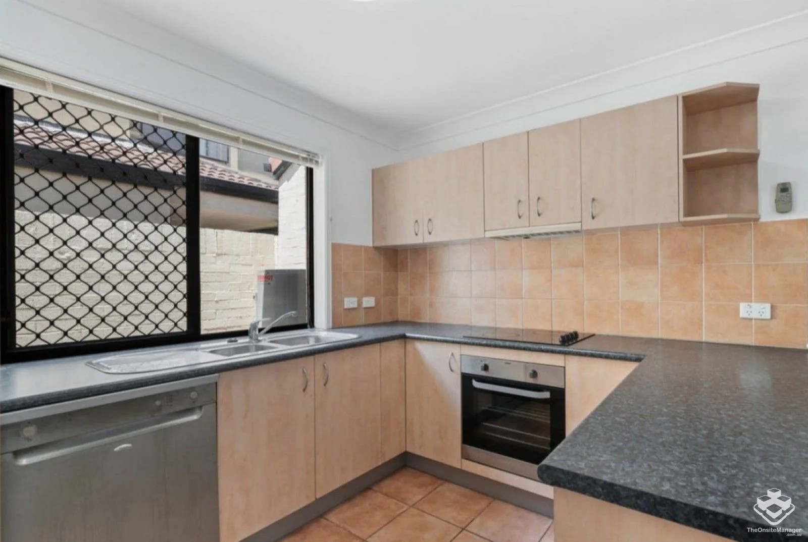 Additional image 8 of ID:21172684/18 Charlotte Street, Carina QLD 4152