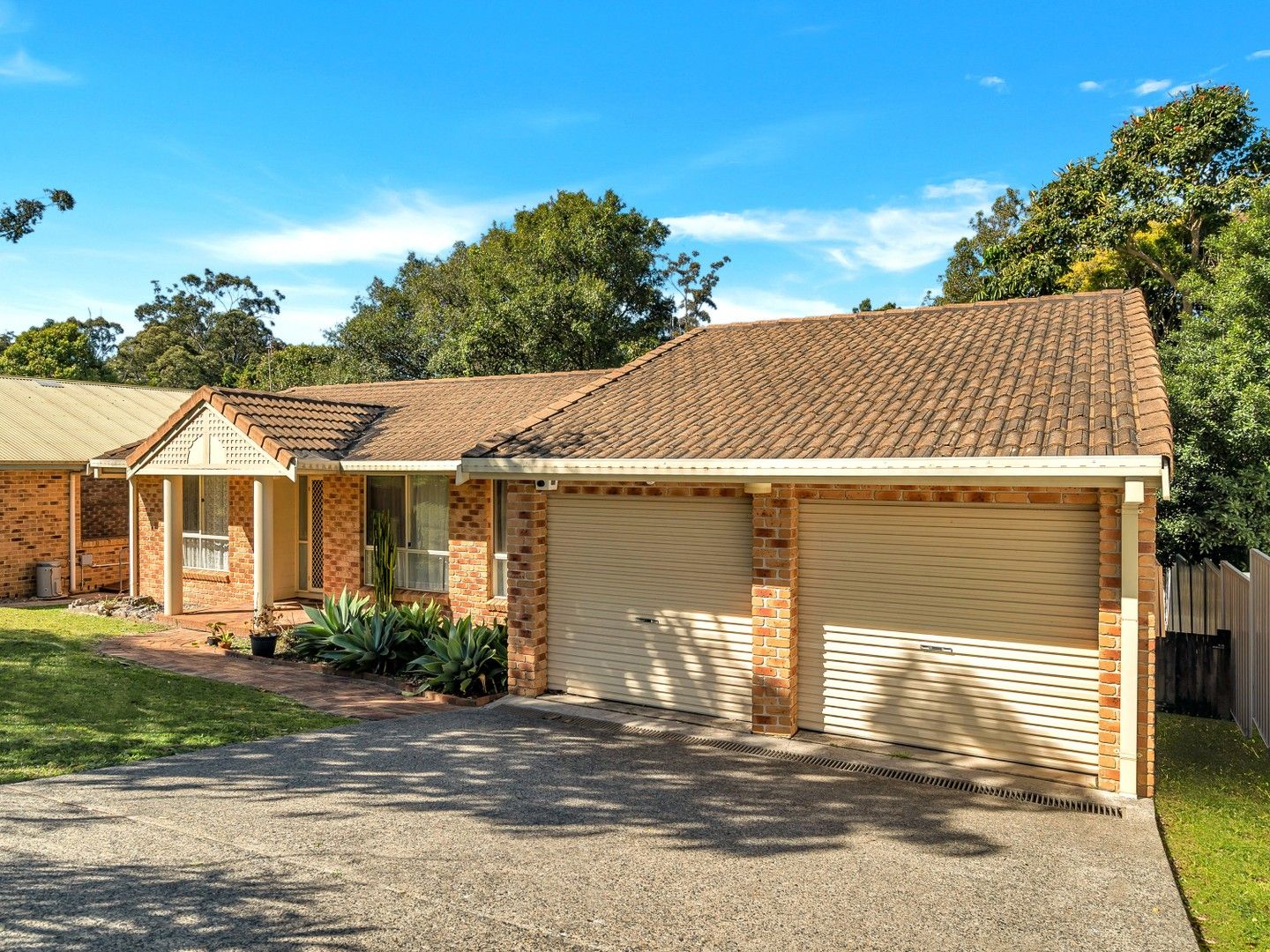 3 bedrooms House in 44 James Small Drive KORORA NSW, 2450