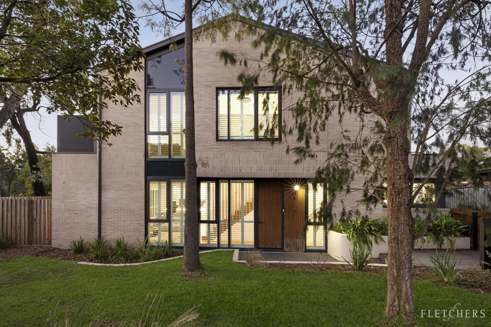 1/203 Canterbury Road, Blackburn VIC 3130