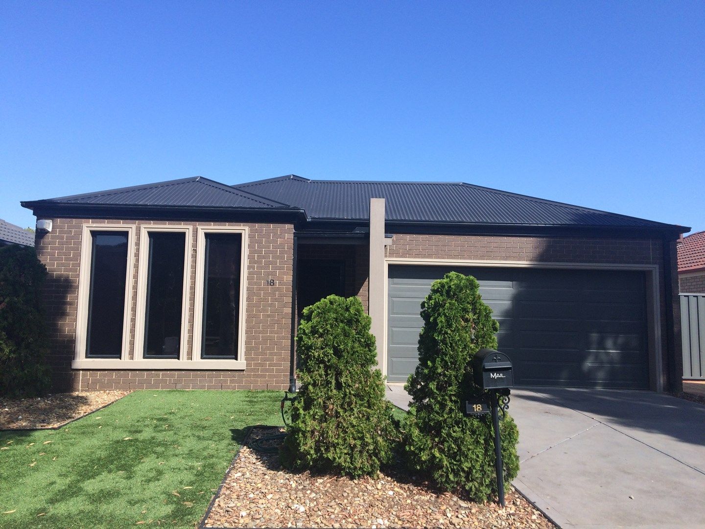 18 Scarvell Crescent, Caroline Springs VIC 3023 House For Rent 420