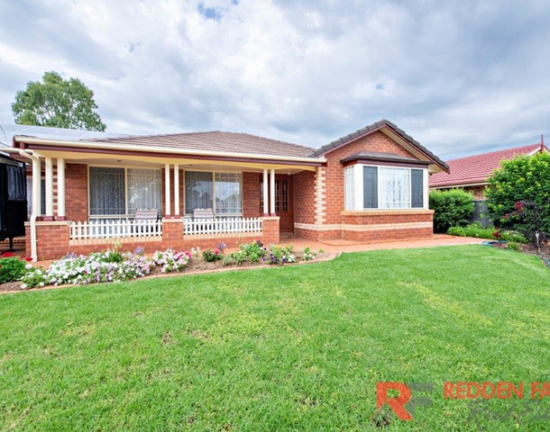 17 Ron Gordon Place, Dubbo NSW 2830