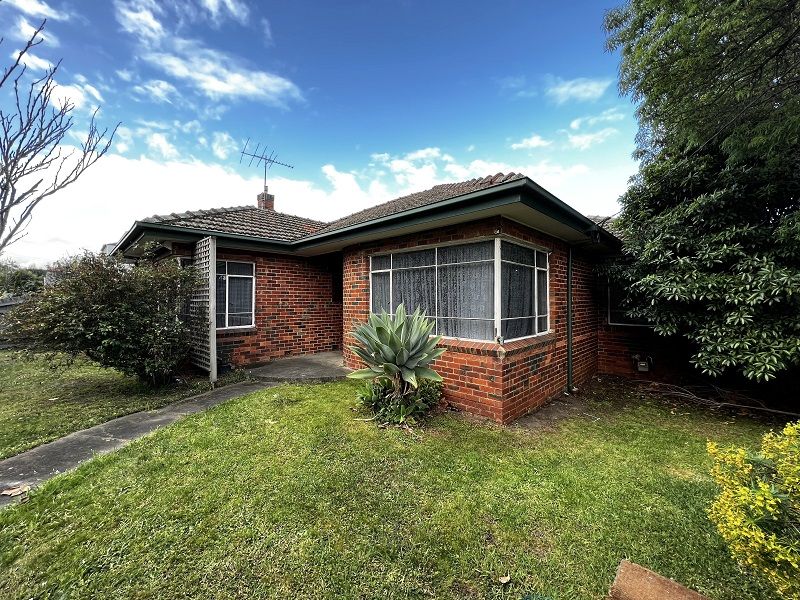 50 Carnarvon Road, Strathmore VIC 3041 House For Rent 700 Domain