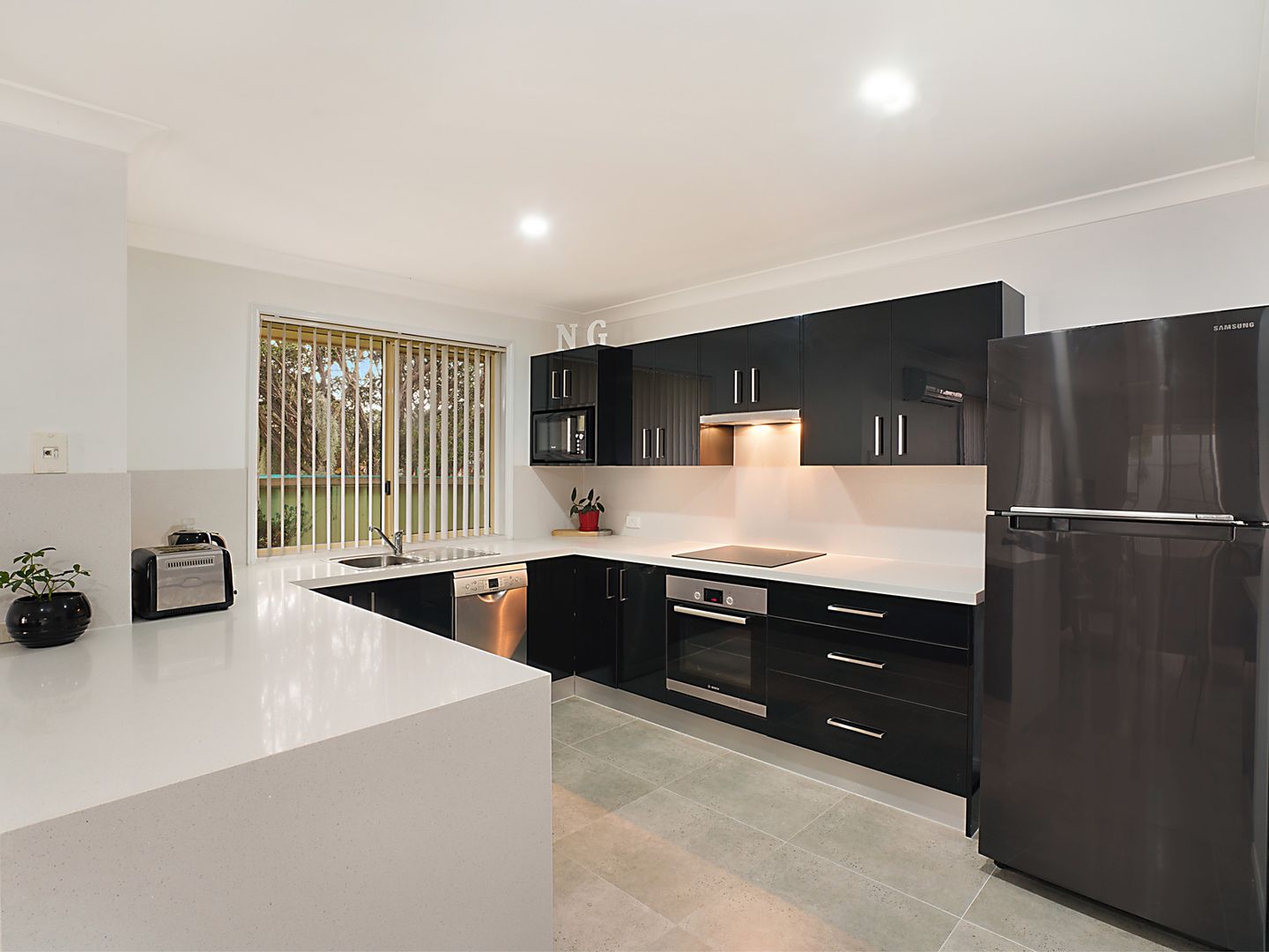 2/28 Country Grove Drive, Cameron Park NSW 2285, Image 1