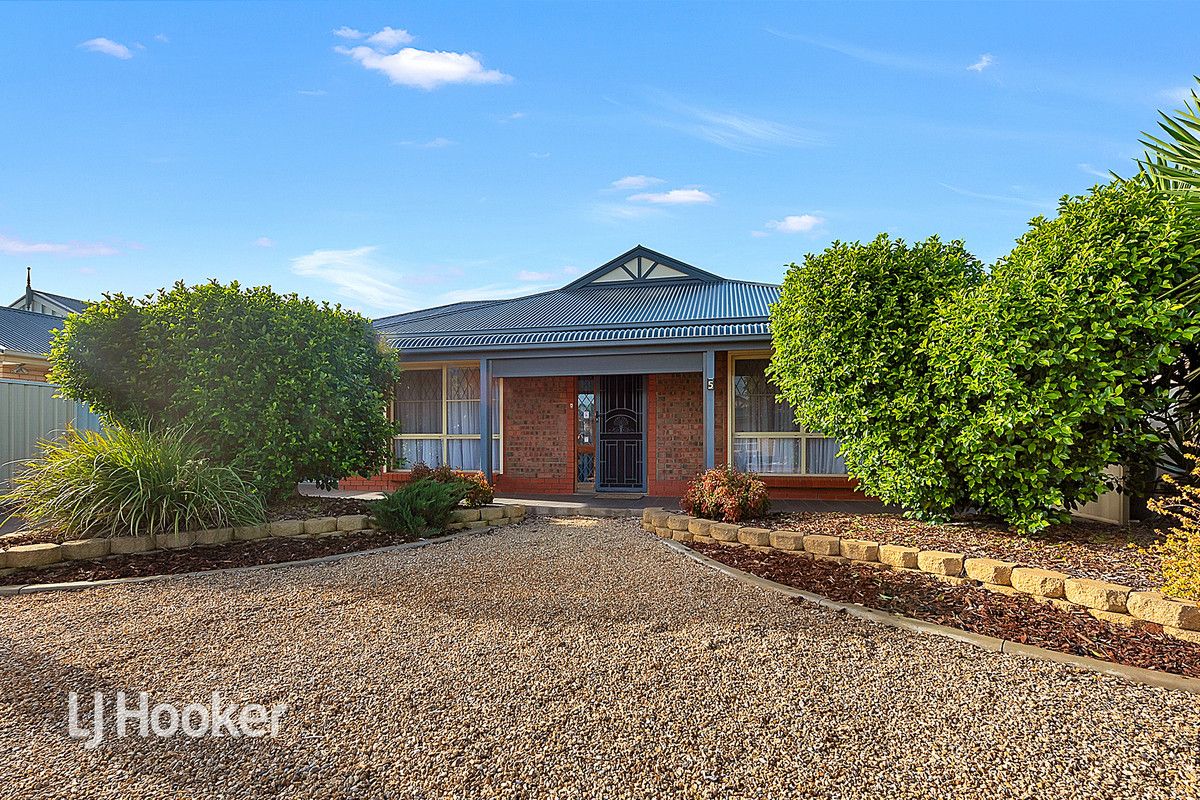 5 Greenlea Court Munno Para West SA 5115 House For Rent Domain