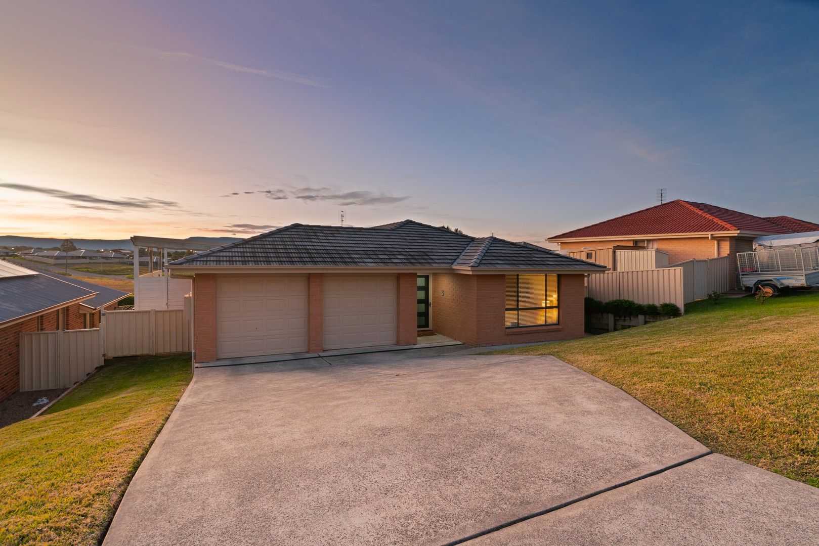 4 bedrooms House in 42 Warrigal Street NOWRA NSW, 2541