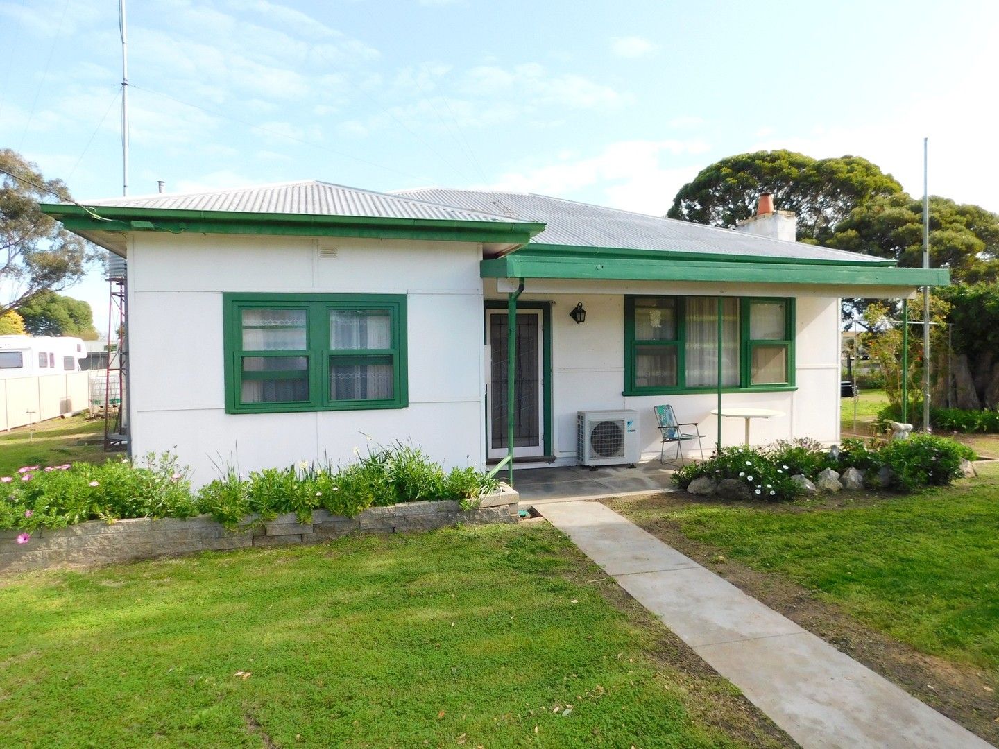 11-13 Campbell Street, Bordertown SA 5268, Image 0