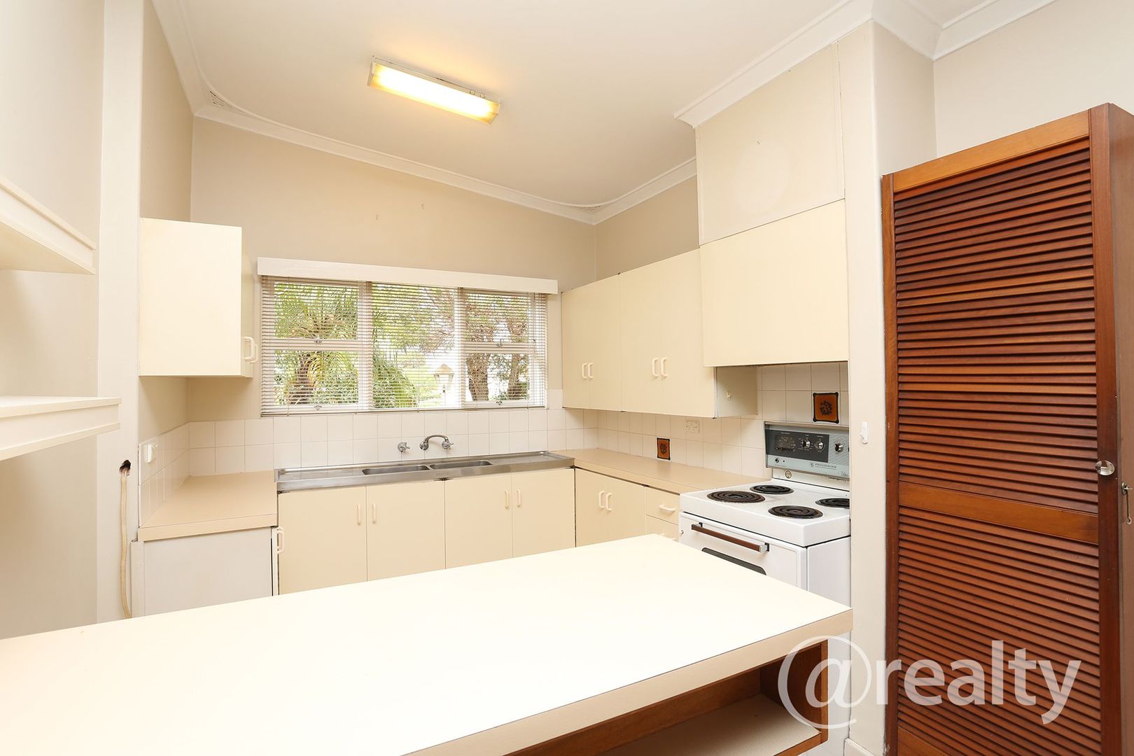 21 Tyre Avenue, Riverton WA 6148, Image 2