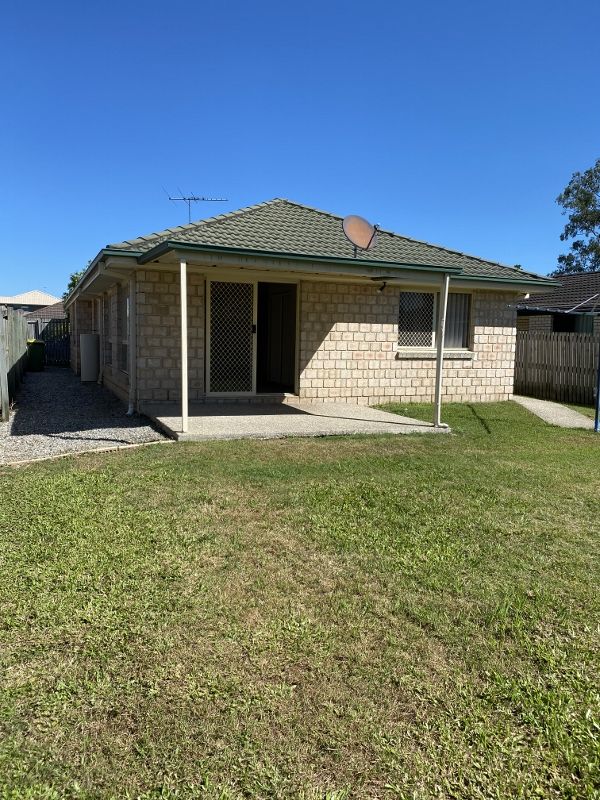 5 Study Court, Meadowbrook QLD 4131, Image 2