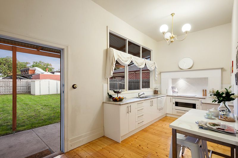 52 Victoria Road, Northcote VIC 3070, Image 2