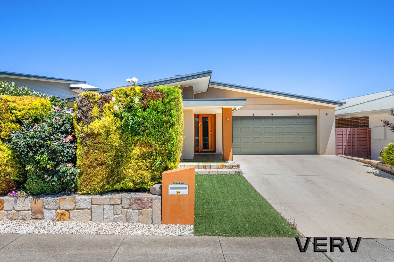 3 bedrooms House in 16 Keewong Street CRACE ACT, 2911