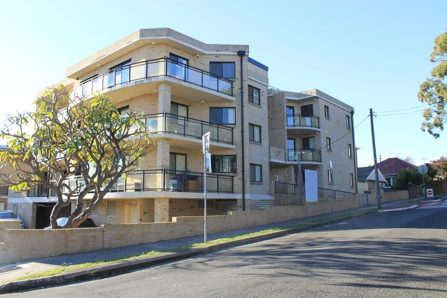 3 bedrooms Apartment / Unit / Flat in 3/1-3 Linsley St GLADESVILLE NSW, 2111