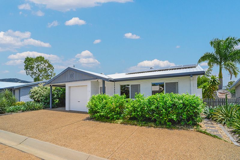 Unit 2/10 Blanes St, Cranbrook QLD 4814, Image 0